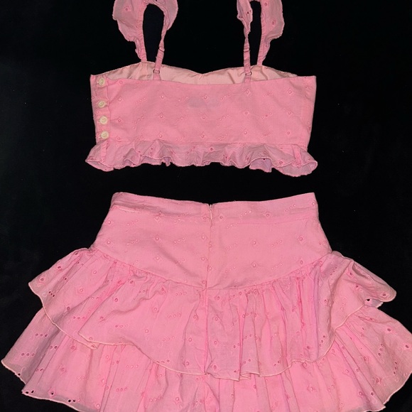 Pink Ruffled Skirt Set - Picture 3 of 9